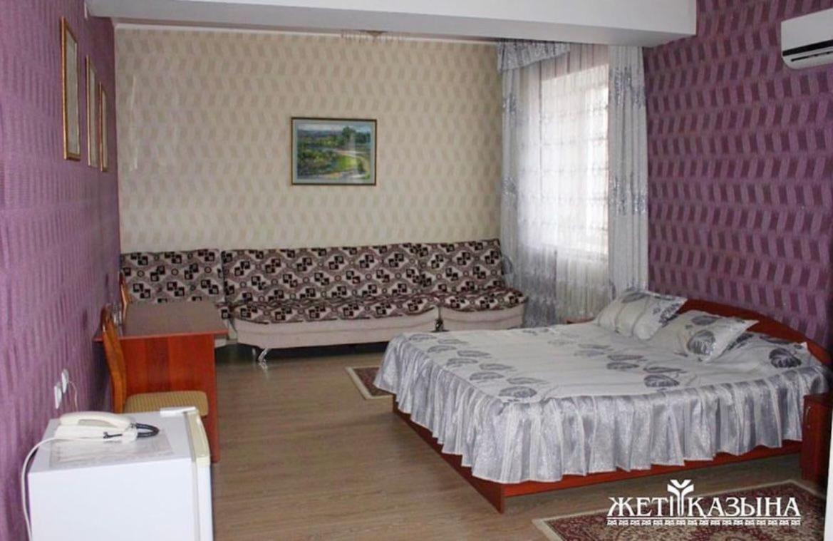 Гостиничный Комплекс Жеты Казына Zharkent Εξωτερικό φωτογραφία