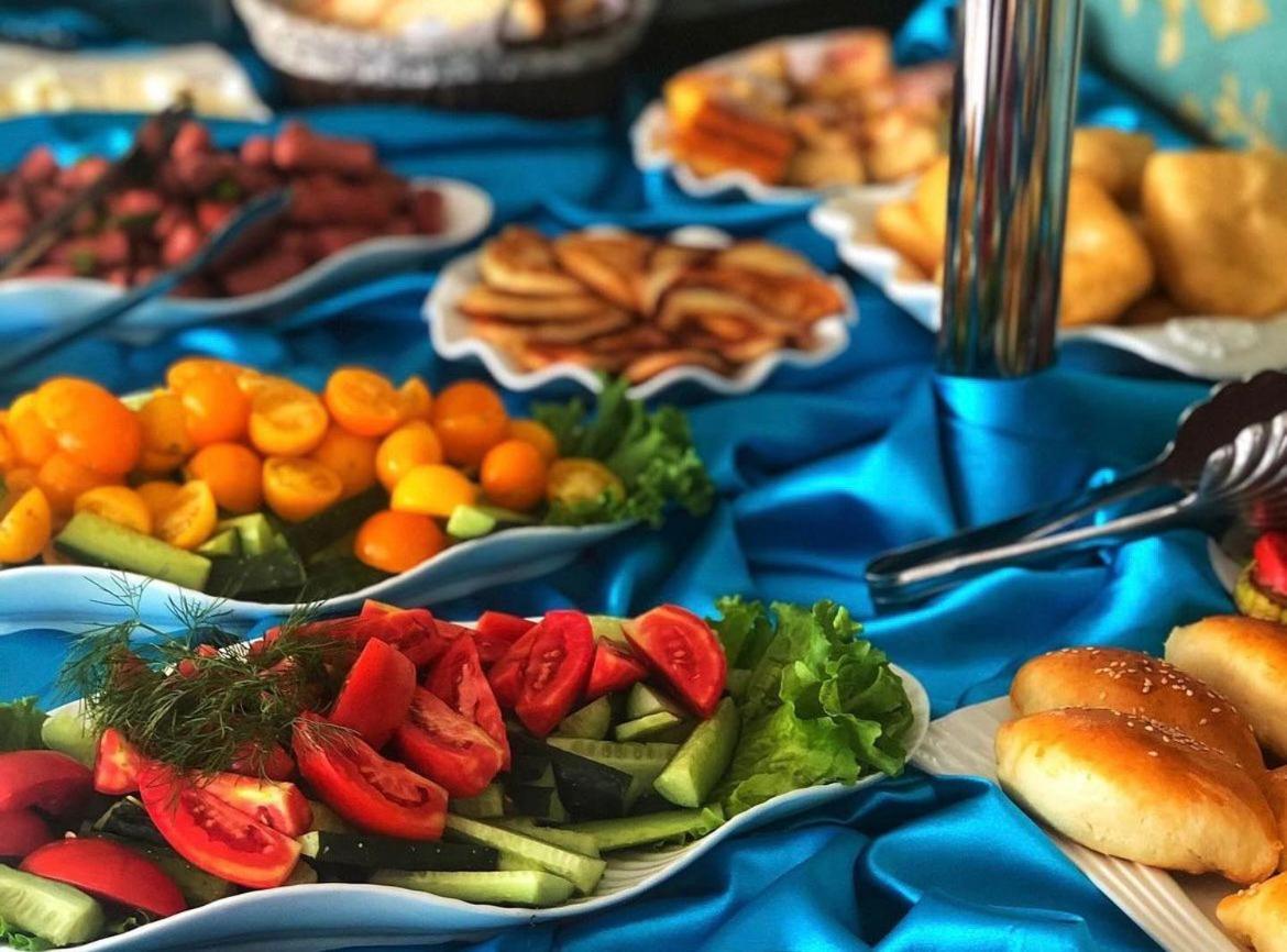 Гостиничный Комплекс Жеты Казына Zharkent Εξωτερικό φωτογραφία